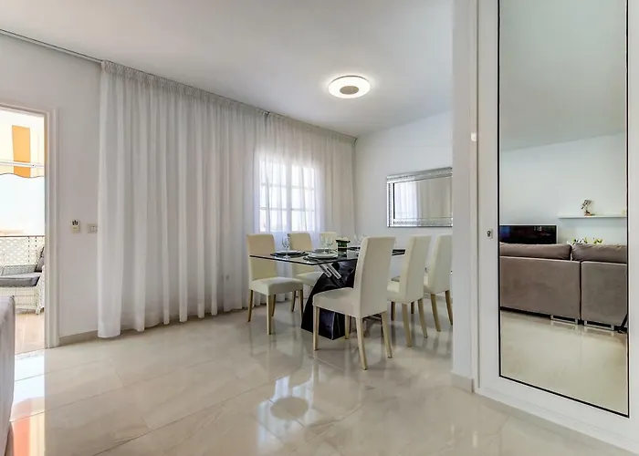 Panoramic Del Atlantico * アデヘ